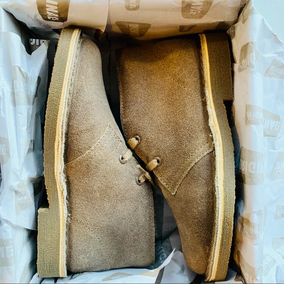 SOLD OUT‼️ NWT CLARKS Little Kid Size 12 & 13 UNISEX Classic Desert Boots - Picture 3 of 12